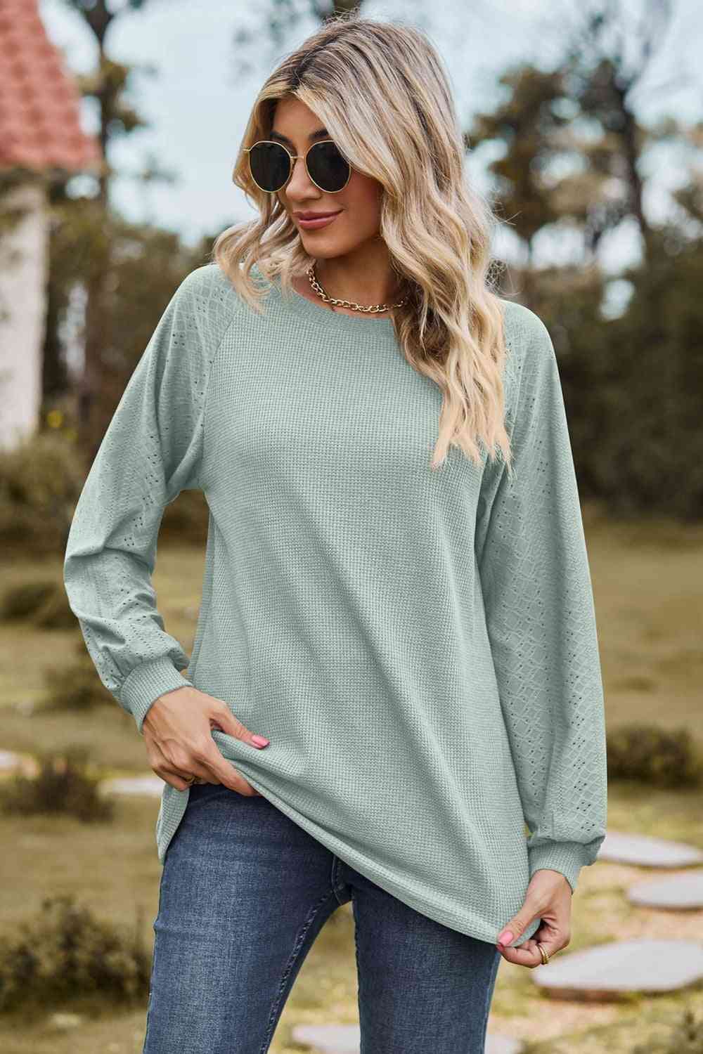 Round Neck Raglan Sleeve Sweatshirt